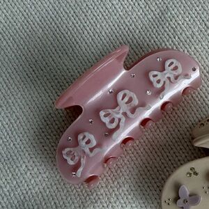 Emi Jay Sweetheart Hair Claw Clip